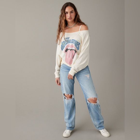 AE Off-the-Shoulder Rolling Stones Graphic
Sweatshirt - Picture 6 of 8